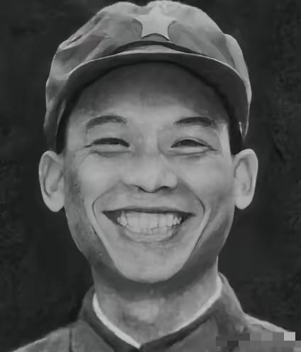 1979年，解放军一名走失的战士正在越南的农田里挖红薯，突然迎面冲过来七八名越军