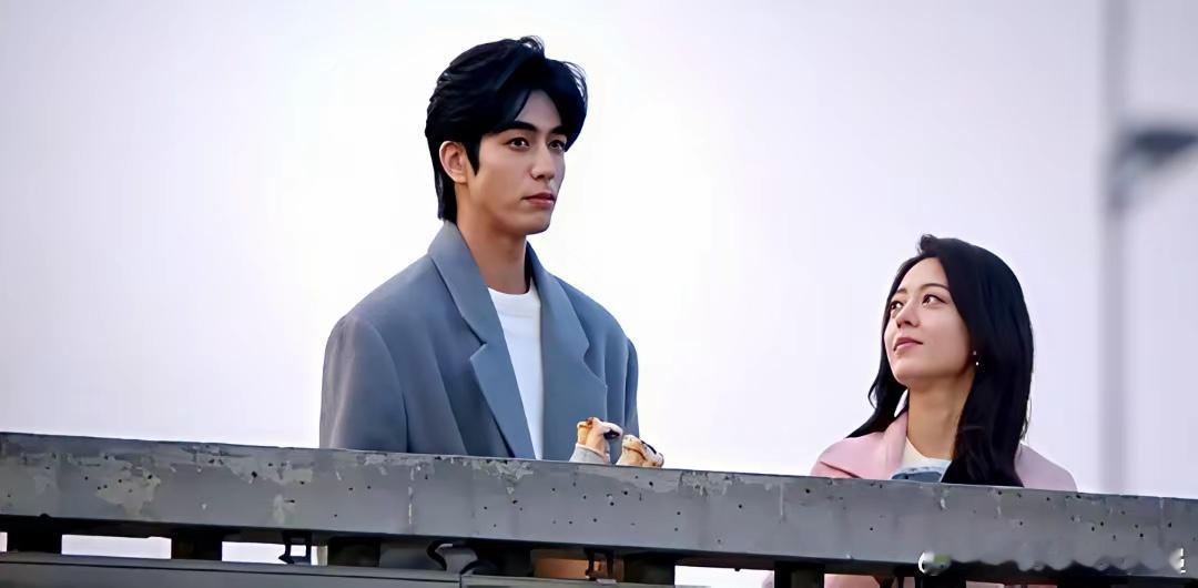 《骄阳似我》里最爽的一幕，就是用真心打败家世。盛行杰这个角色，不愧是邱柏皓演的，