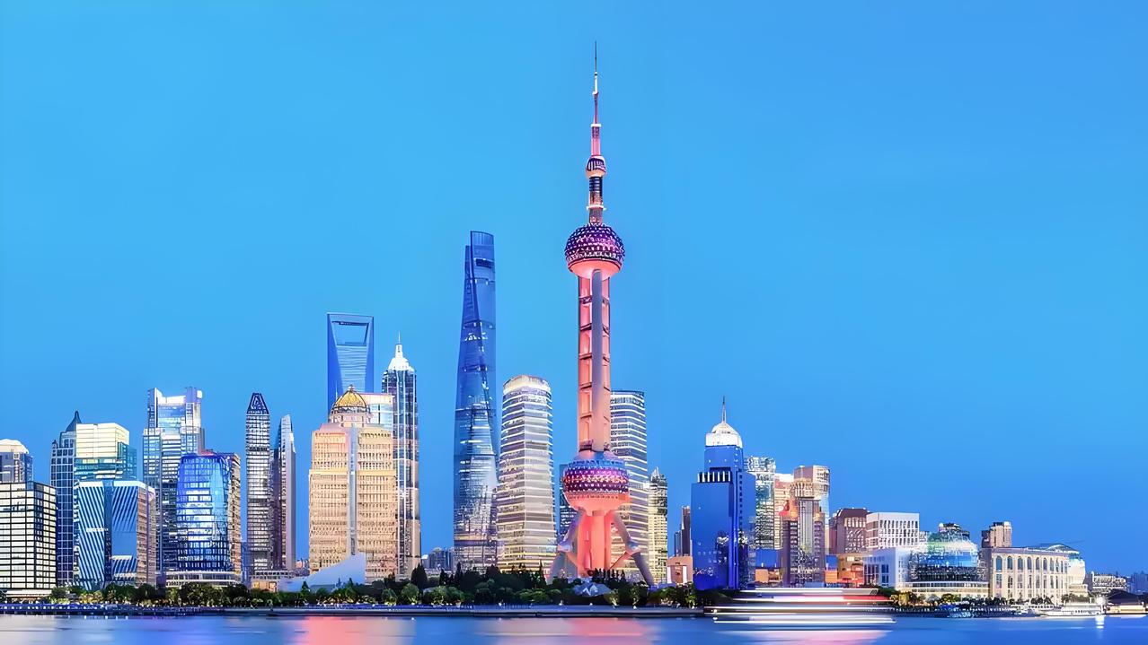 这是一个真实的故事：一个研究生毕业的男人，来上海打拼26年很早买房，从17万涨