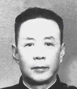 黄埔一期出身的陈铁，是国民党陆军中将，却拒绝蒋介石的高官厚禄；他曾浴血抗日前线，