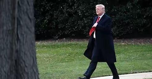 特朗普，八十多岁，精力很充沛，据说他养生的秘诀是吃大量的阿司匹林，日常三餐以