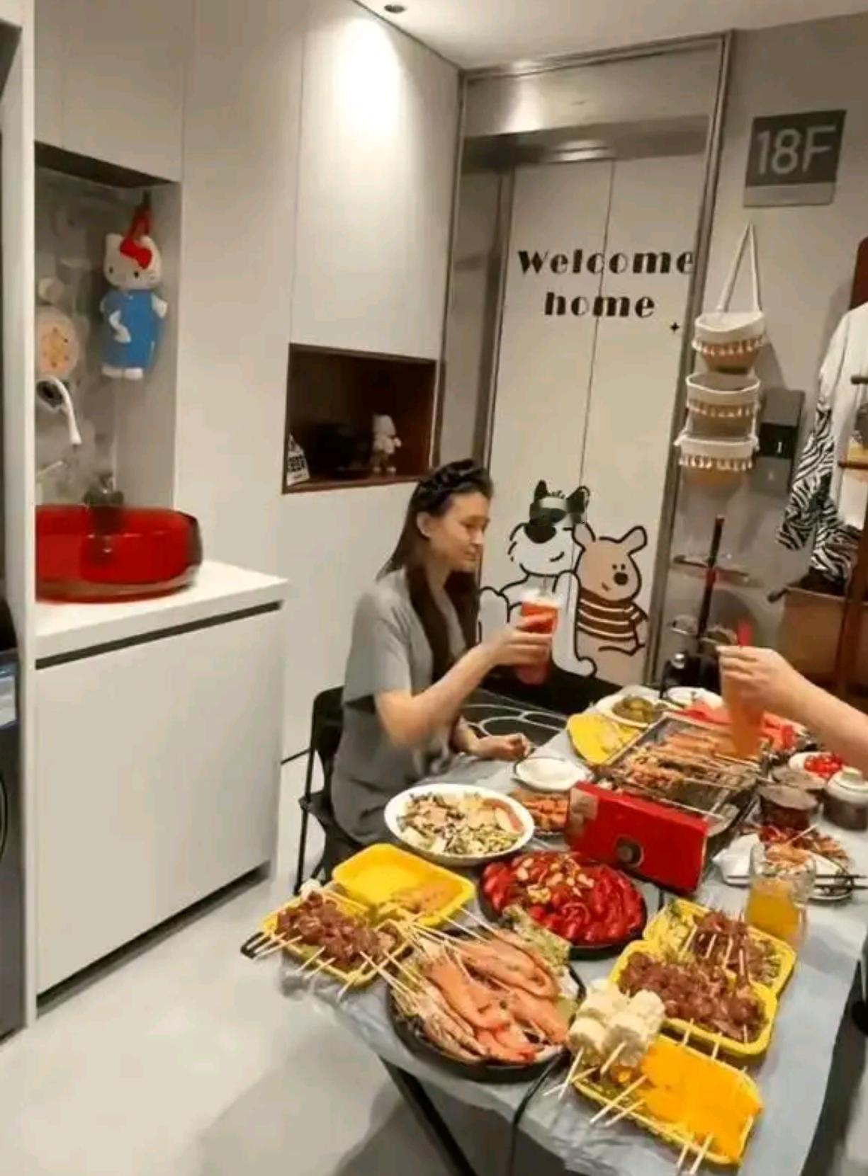 电梯一开就是家门，一梯一户太爽了​​​