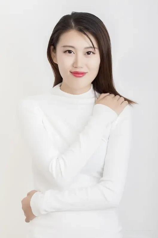网友留言：“我老婆是独生子女性格就很自私，大热天老丈人给她送饭，没吃几口就嫌弃饭