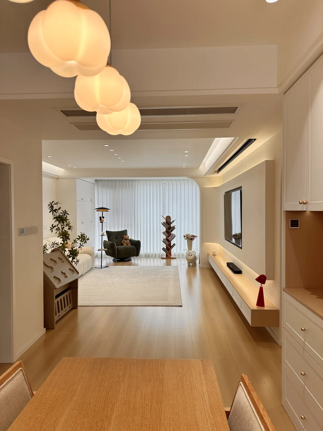 亲戚们以为我很有钱，但其实我家是穷装！