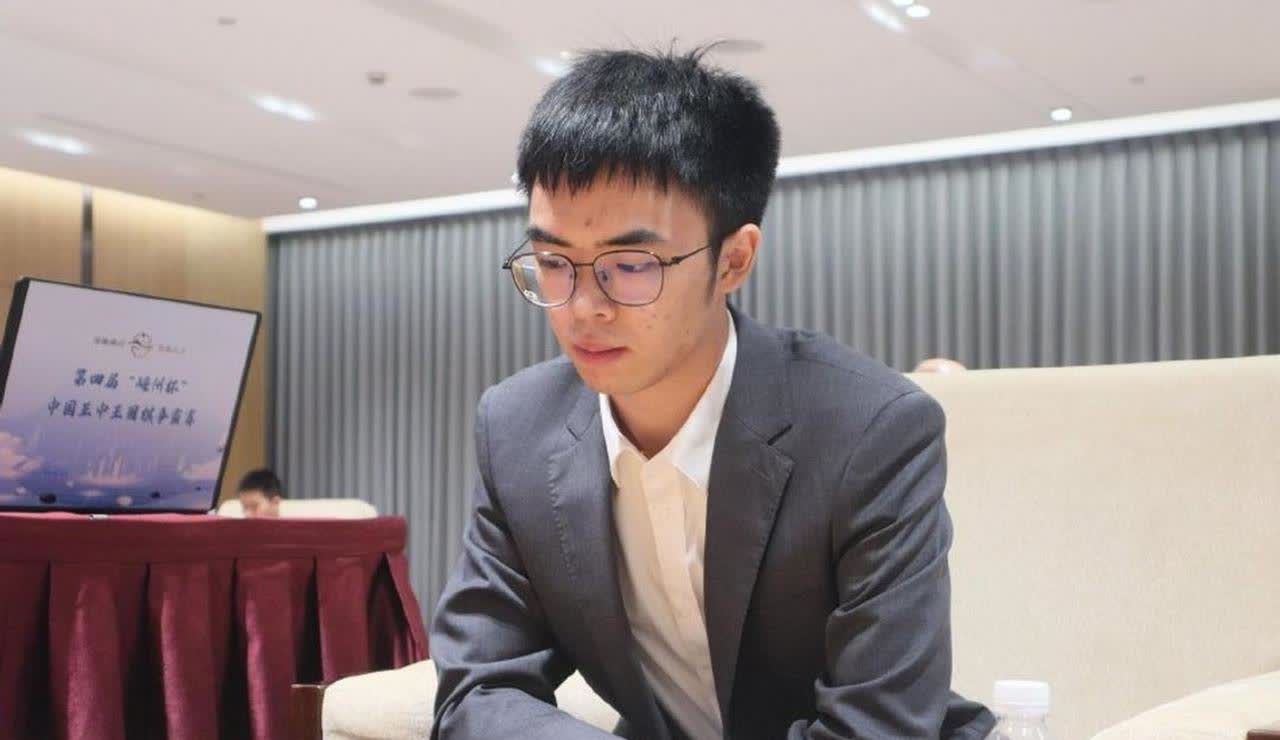 李维清九段黑153一手长降即将到手的第11届国手山脉杯决赛权拱手让给了王星昊九段