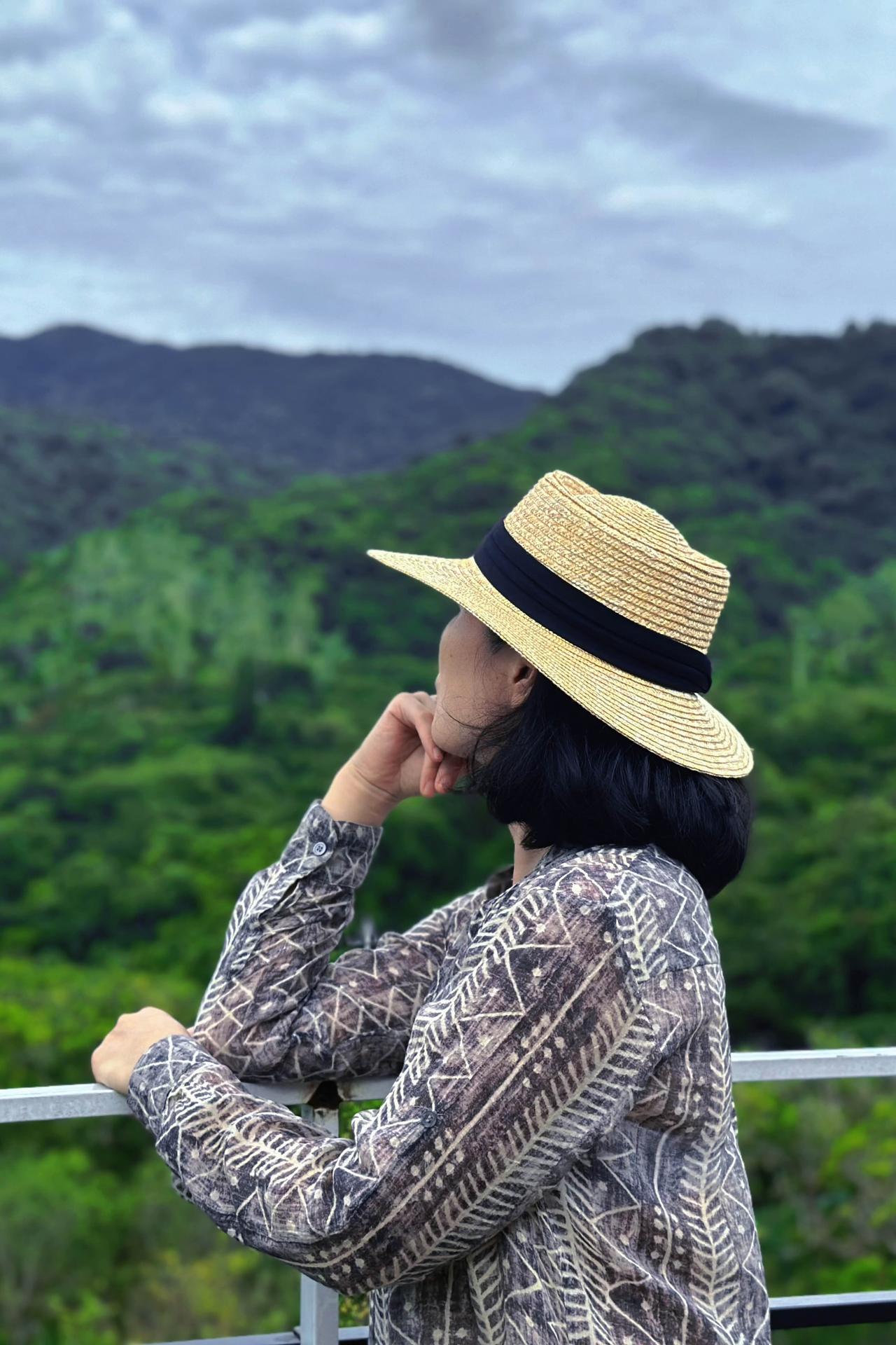 记得我南下深圳的初心，就是赚几十万回老家，给爸爸妈妈修座大房子。当时带我出来的