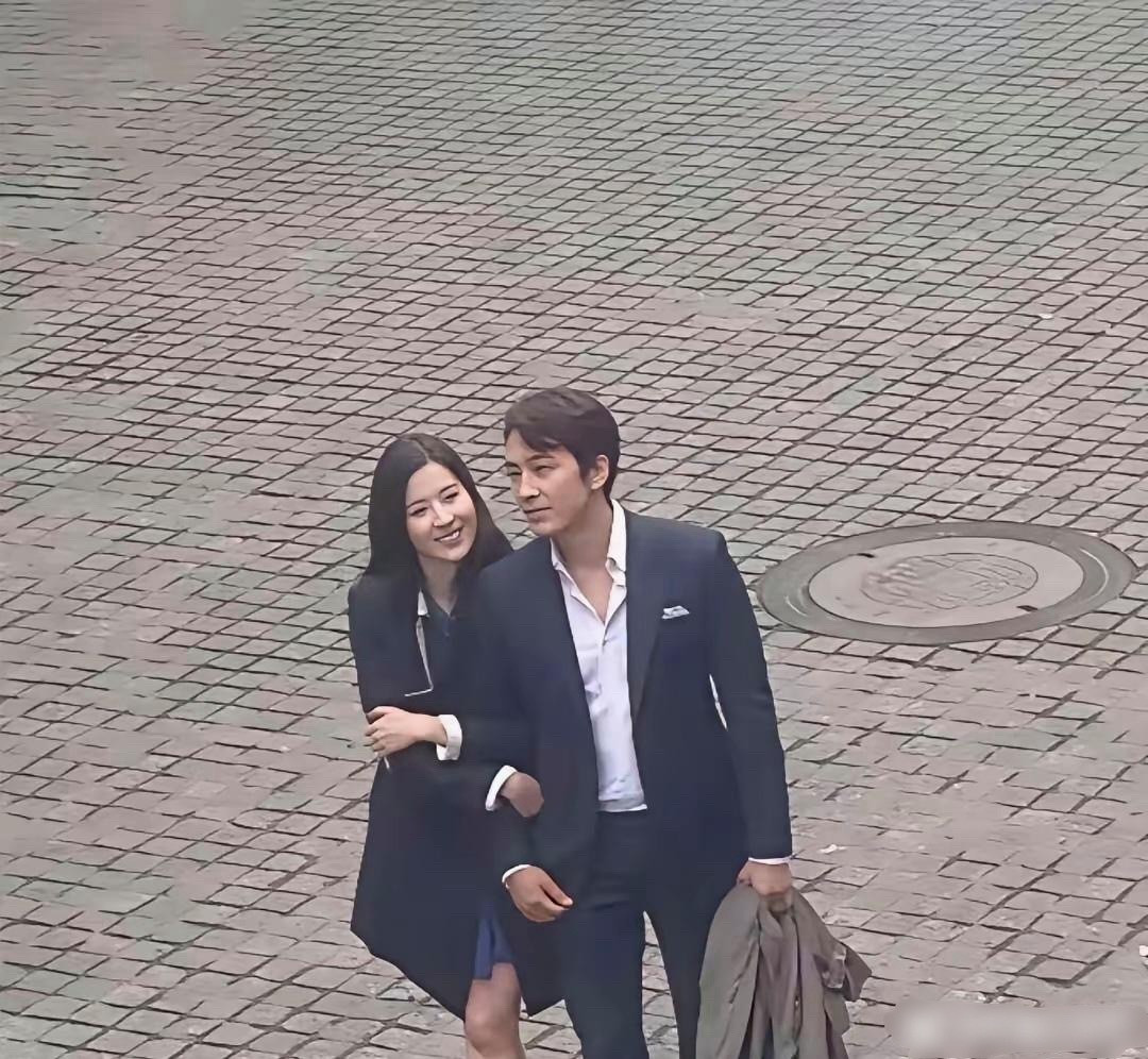 刘亦菲跟宋承宪当年那亲昵样子谁瞅了不得嗑出一脸姨母笑呀？