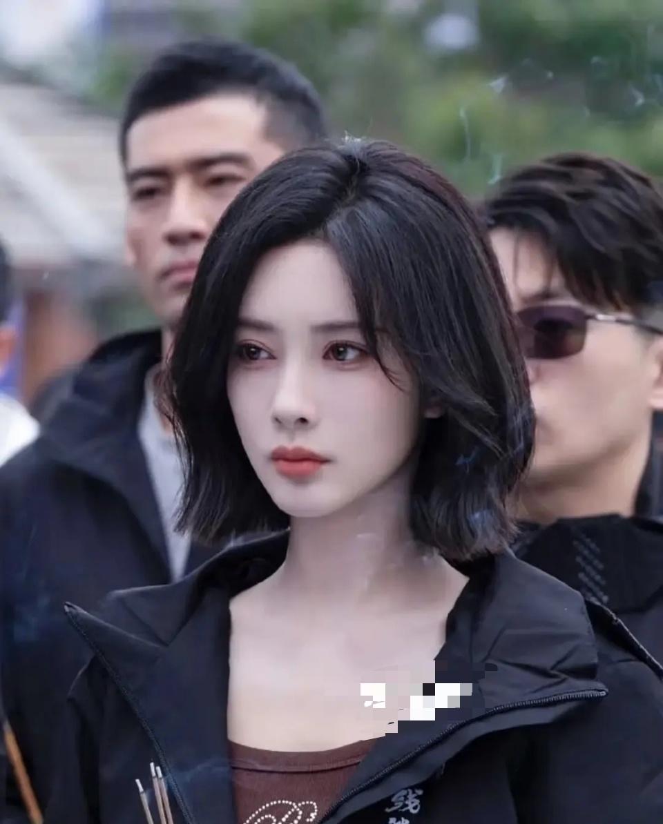 都是短发造型，孟子义和白鹿谁是真好看立马就见真章了​​​
