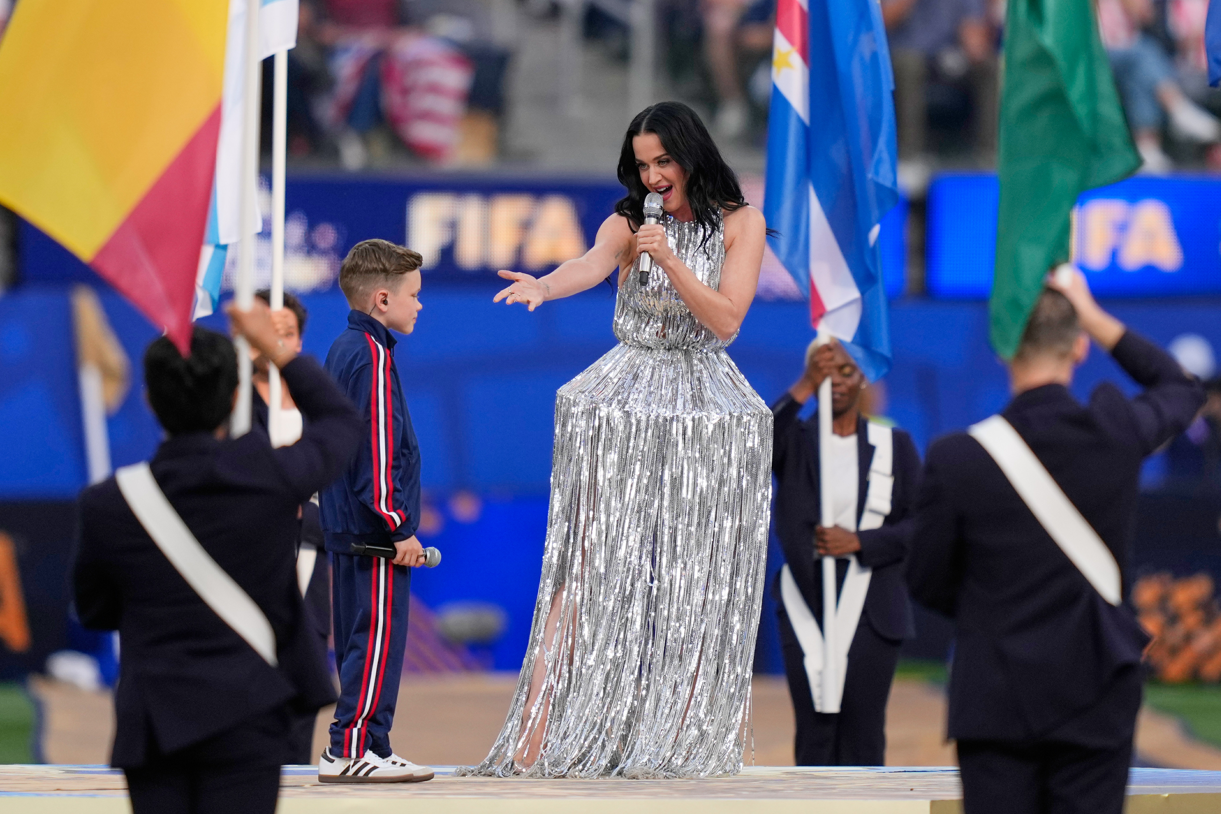 终于等到水果姐美翻天！水果姐KatyPerry做客世界杯2026美加墨世界杯美