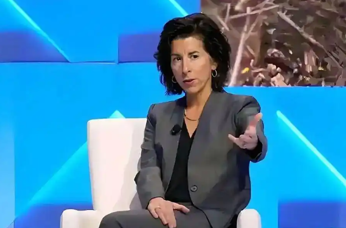 快讯！美国前商务部长：用制裁的方法阻止中国发展，这是愚蠢的行为，我们要让中国用美