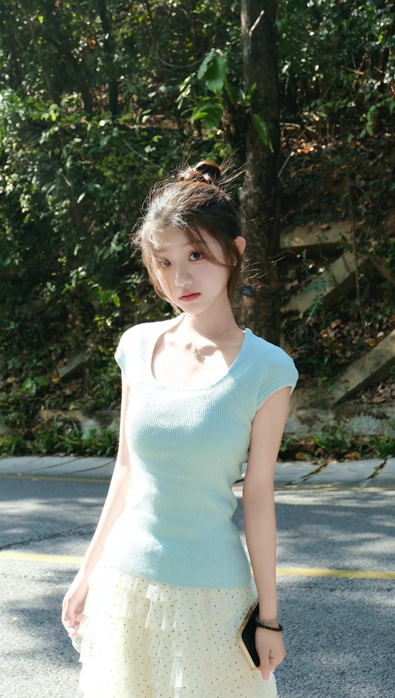 不慌不忙，慢慢发光。