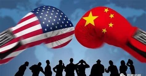 中美之间，现在已经没有回头路了。美国手里的绳子，已经勒住了中国经济的咽喉，而中国