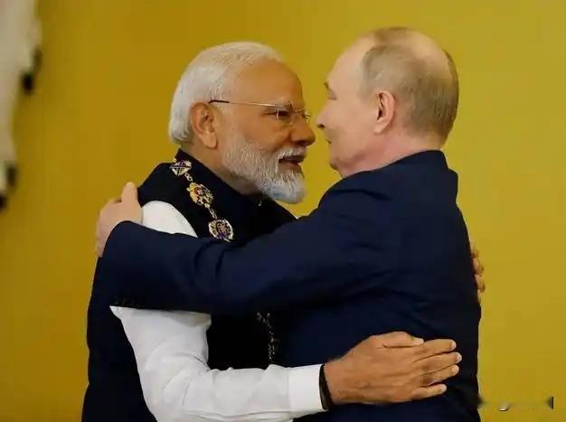 俄印刚刚签完大单美国就给印度来了下马威！12月12日，美国批准约6.86亿美