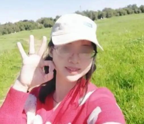 “中国越制裁我，我就越反华！”今年3月，百万粉丝的女网红于国外屡屡诋毁中国，受出