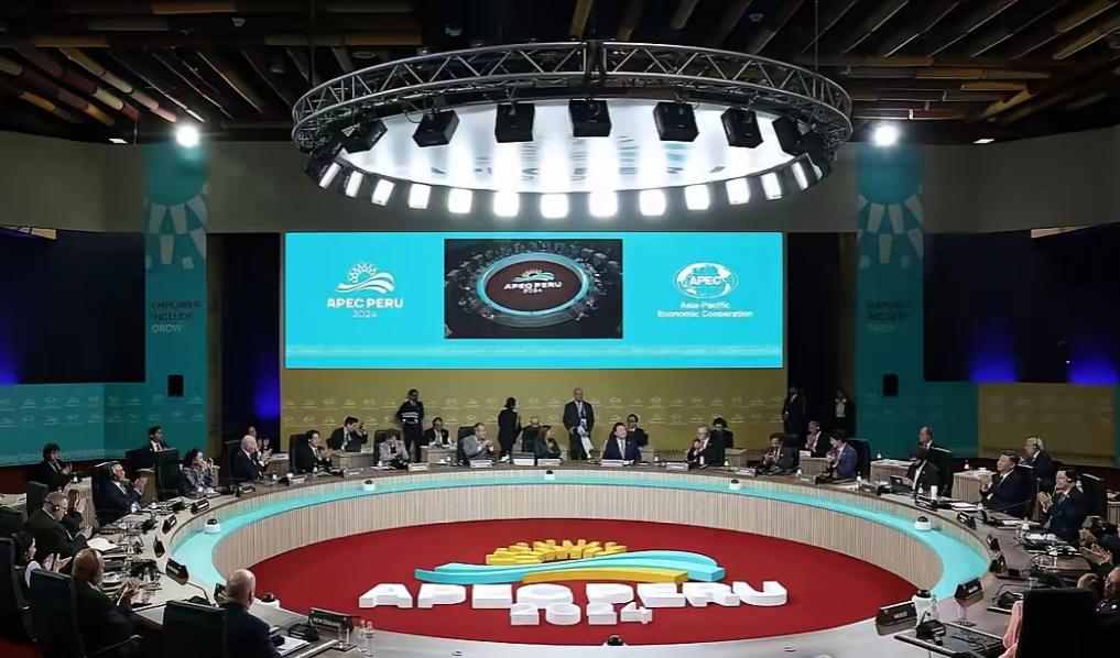 韩国总统没去咱们九三阅兵、转头就跑美国,现在中国反倒去韩国开APEC还访韩?不少