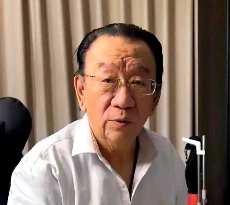 侯耀华宣布参加杨老五518摆知宴，不管别人说他们是猴耍杨还是杨耍猴，反正这哥俩你