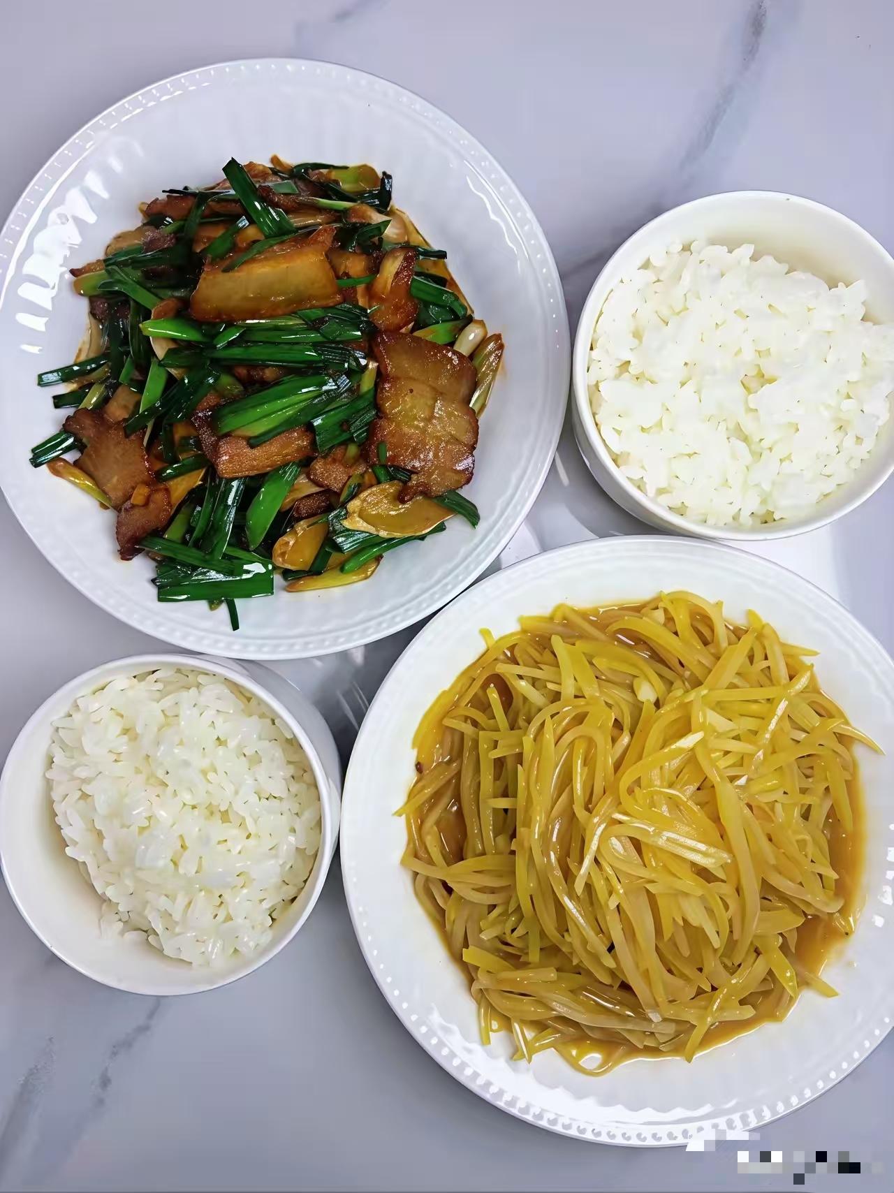 阿姨因为嘴馋，吃了一块哈密瓜，丢了一份8000一个月的工资。没有做过家政是体会不