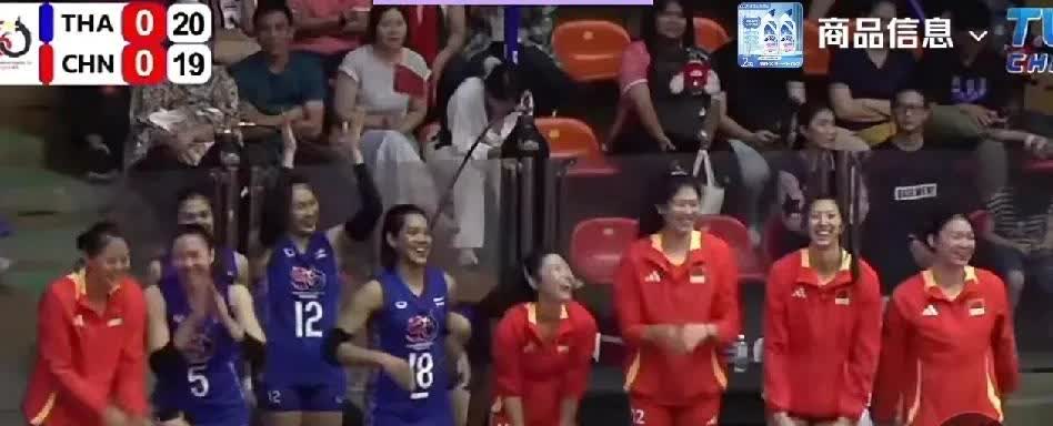 今天的友谊赛李盈莹通过比赛传递了几个信息：1、正式复出，不是去拍手的；