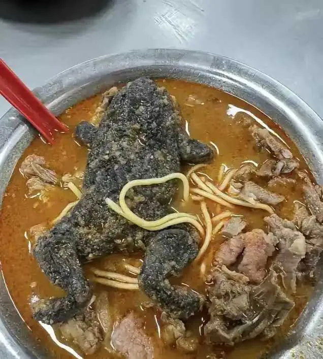 泉州的沙茶面无敌了​这是万物皆可加啊