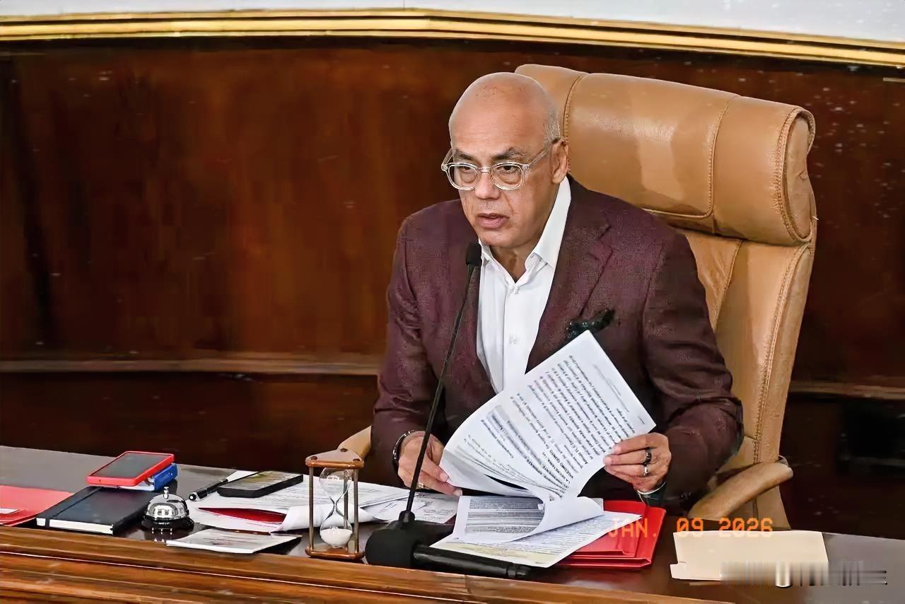 委内瑞拉政坛最近放出大招，国民议会主席豪尔赫·罗德里格斯突然宣布，政府准备一口气