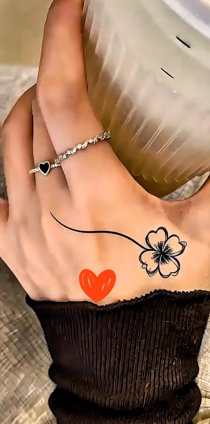 相亲见光死！只因女生手上有纹身，男方当场婉拒，真的是太古板吗？昨天同事去相