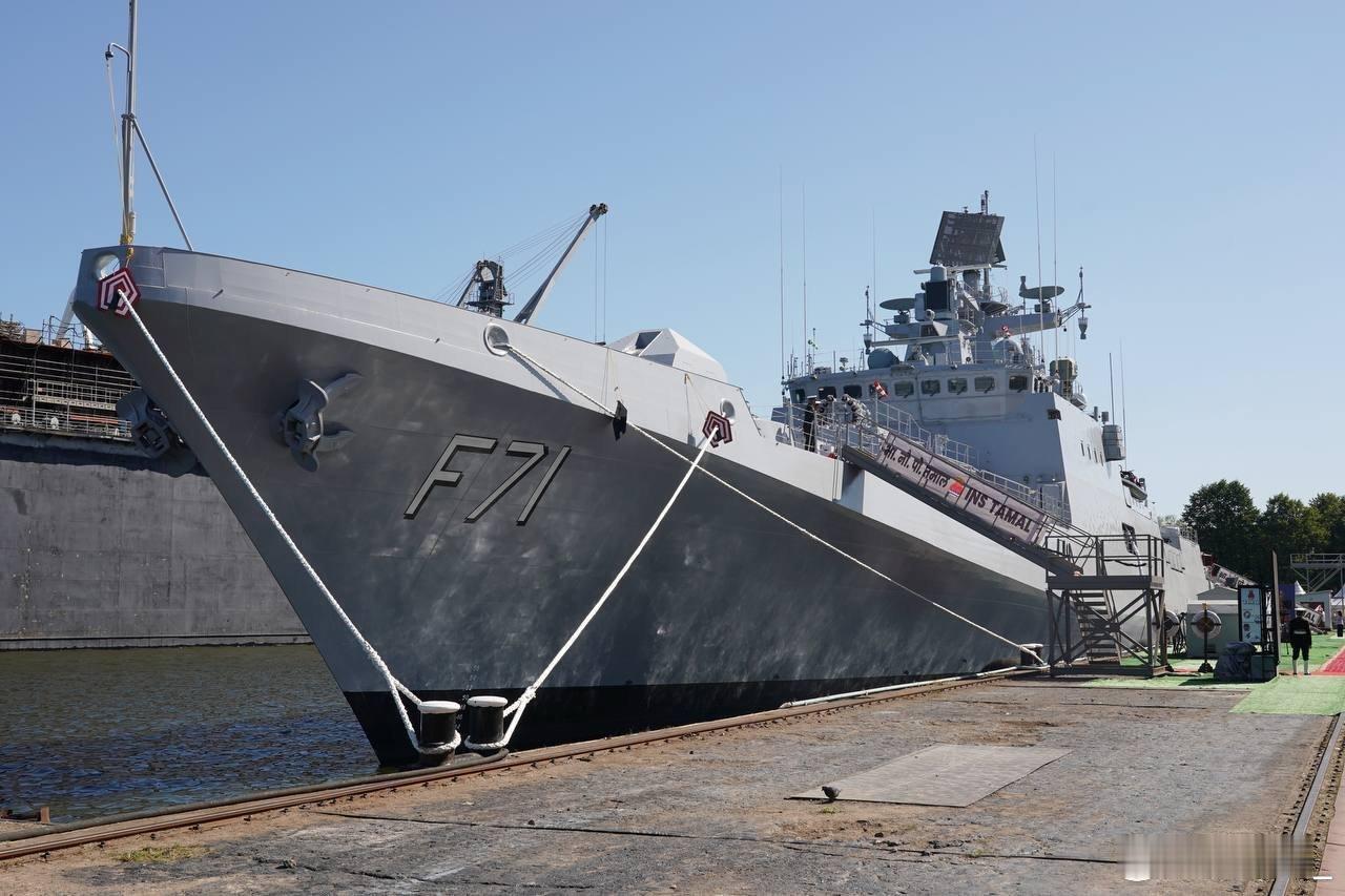 印度海军F-71“Tamal”号护卫舰昨天在扬塔尔造船厂举行交付仪式。这是印度向