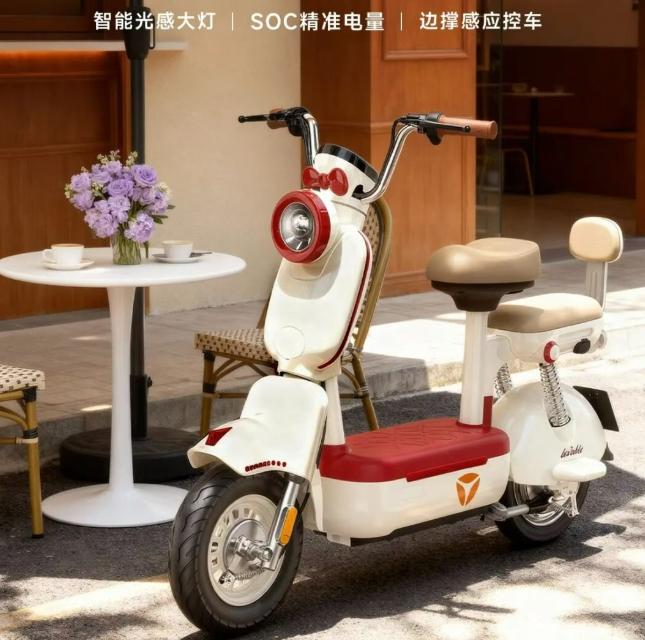 这几天雅迪被推上了风口浪尖，前几天发布的雅迪毛豆新款车型受到网友们的集体吐槽，成