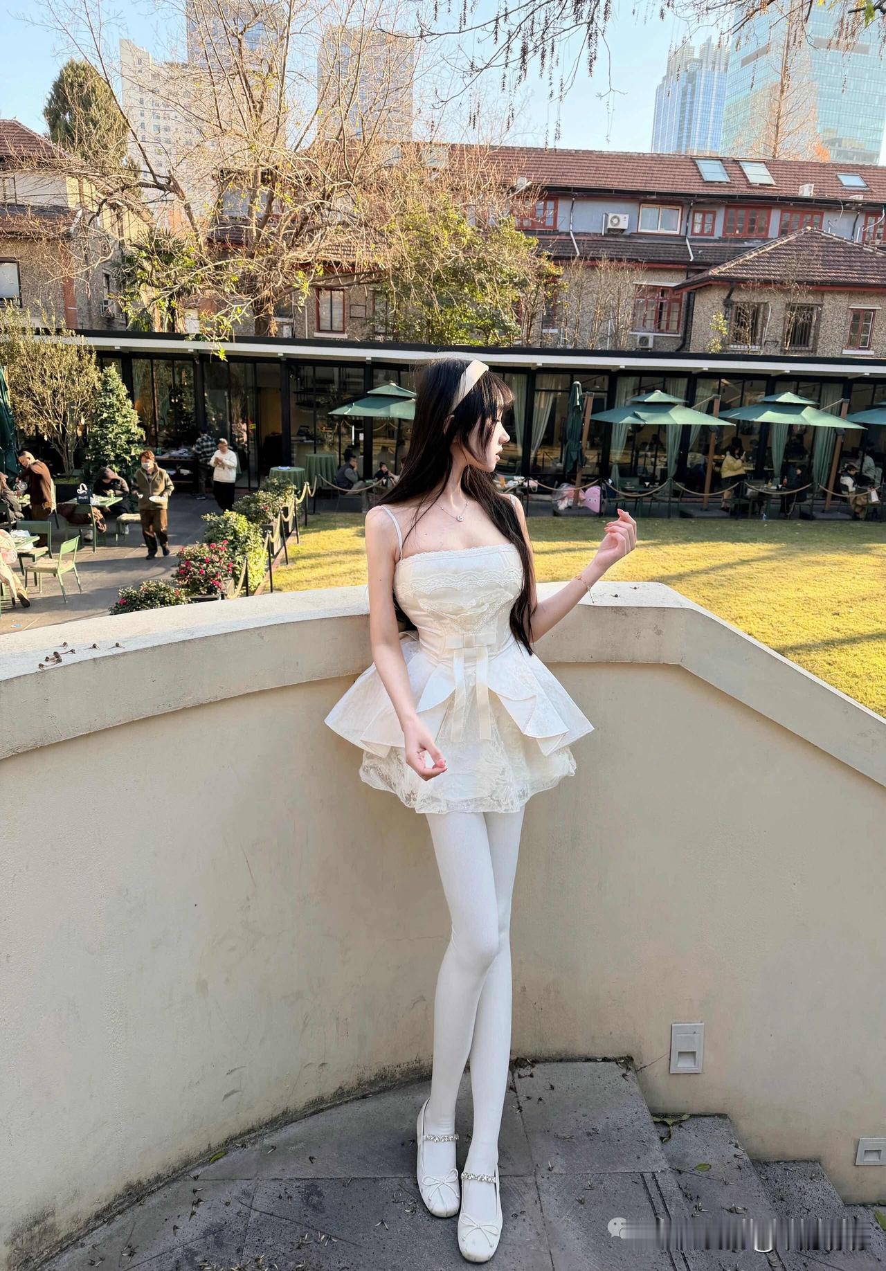 女人如何穿出含蓄的性感?