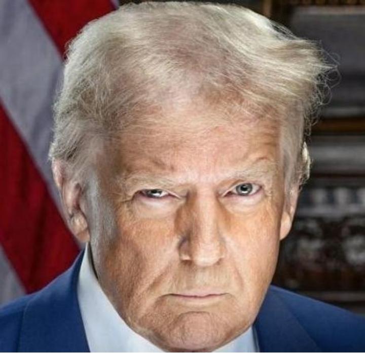 霸权心思说漏了。特朗普终于不小心说漏嘴了，美国之前在打压中国。为了遏制中国的发展