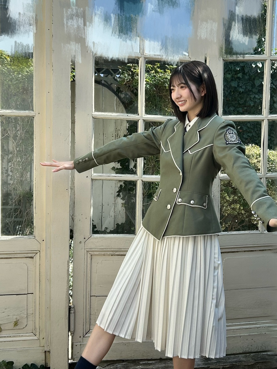 山田桃実「初めてのひとりでの表紙！嬉しいです。暖かくなってきた時期に撮影していた