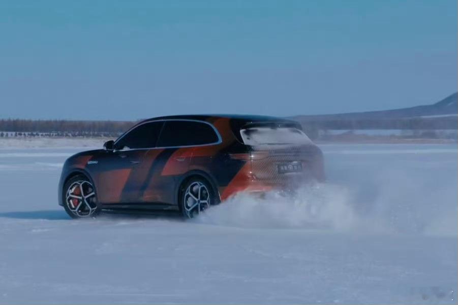 外观更运动/更年轻化？问界M6测试谍照曝光近日，我们从获得了一组问界M6的测试谍