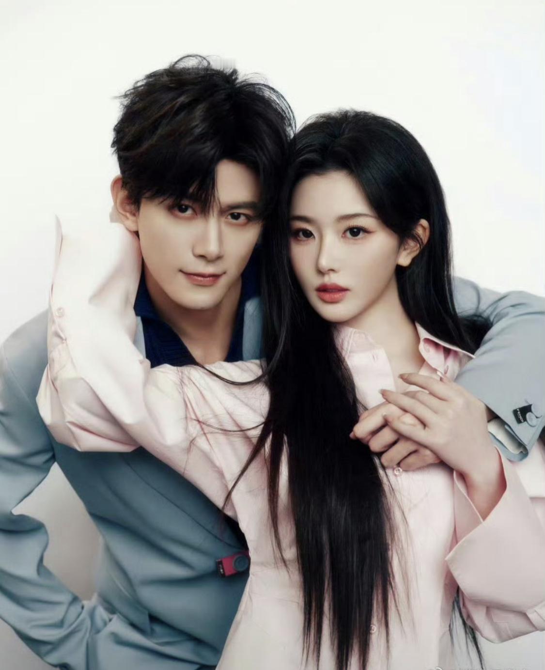 话说要不是《逐玉》男主是张凌赫，副CP必定会盖过主CP的。看看邓凯和孔雪儿这颜值