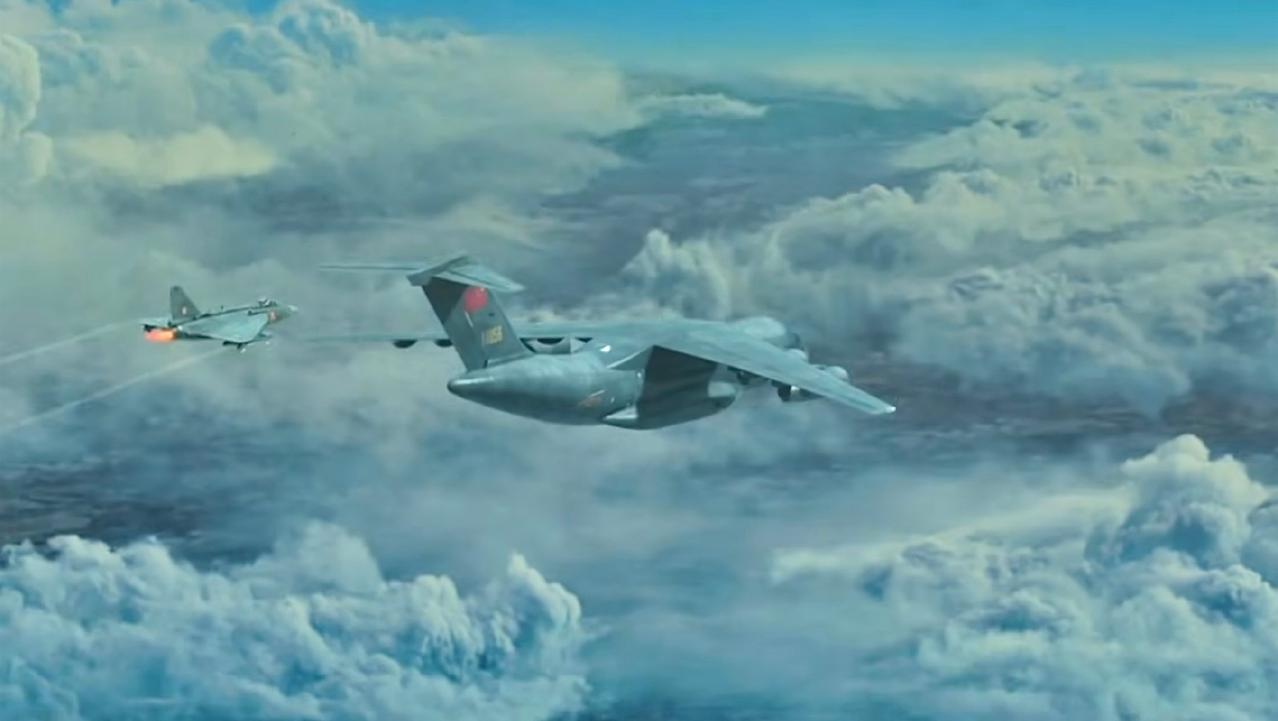 就在印度空军LCA“光辉”战斗机在2026年2月22日完成第三摔之前，在21日，