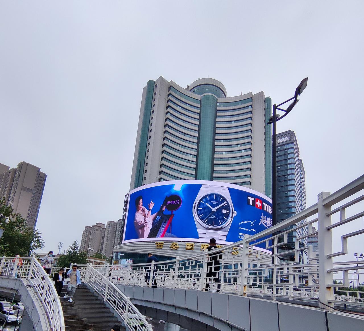 你有多久没来西安南郊核心商圈-小寨。最近下班早路过这里，发现自己差不多一年没来