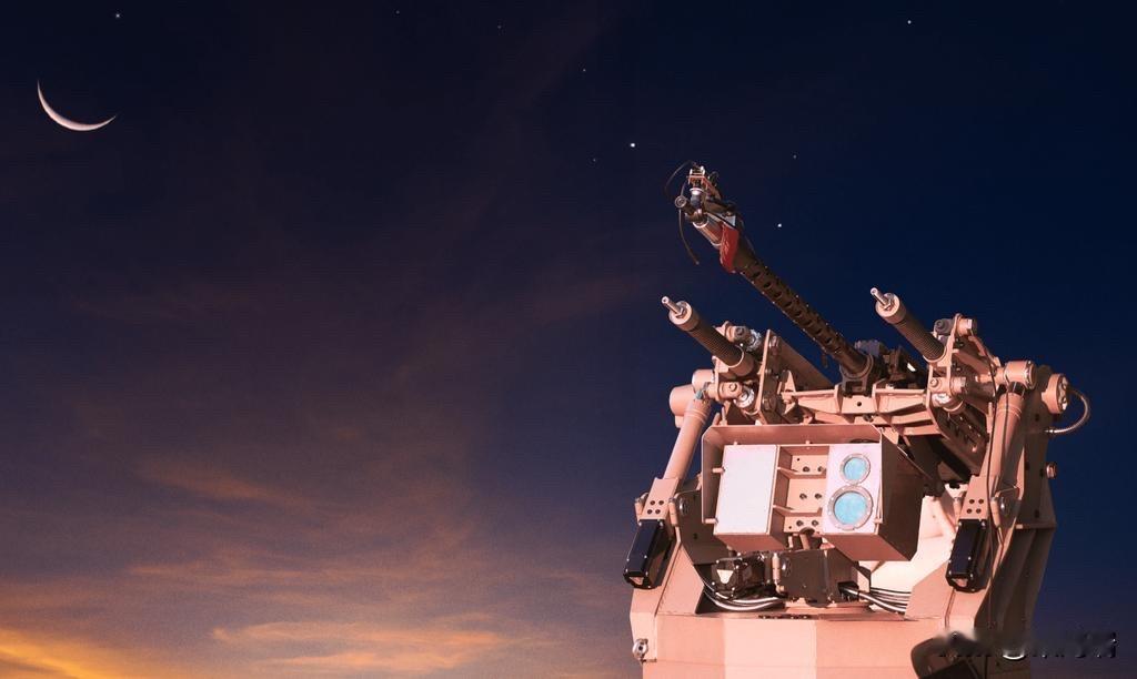 突发新闻：乌克兰正在推出“天空哨兵”防空炮塔，这是一种完全自主的防空炮塔，旨在拦