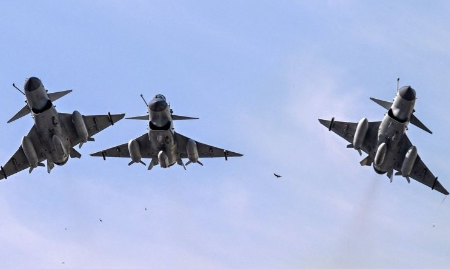 9.3阅兵后，巴铁霸气喊话印度：下次印巴空战打你60比0据《防务亚洲》9月7
