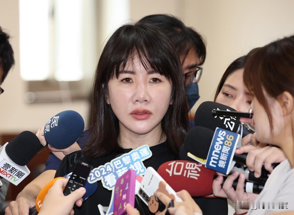 赞！虽心不平，但气渐和，乖乖女谢衣凤：望党中央萧景田魏平政极力安抚支持者的心，唯