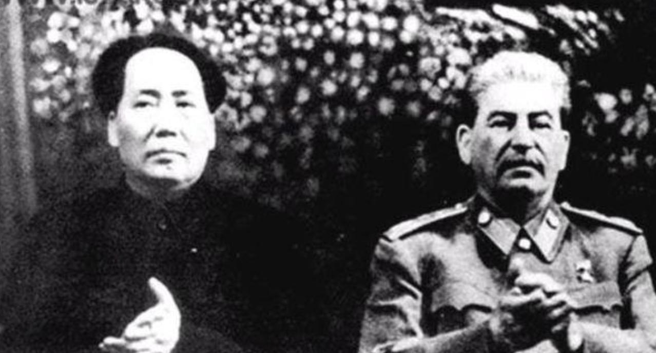 毛主席对华国锋汪东兴说：斯大林把中国的蒙古划出去。你们知道吗？一九四五年的冬天
