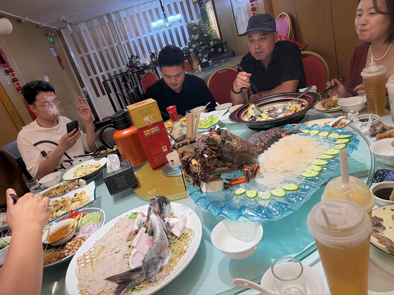 我敢打赌！敢顿顿这么吃的人绝对是有钱人。