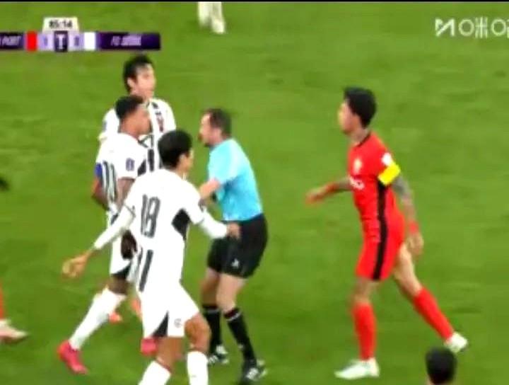 亚冠精英赛上海海港对阵首尔FC这场比赛，真是让人看得心跳加速。刚拿了中超冠军，