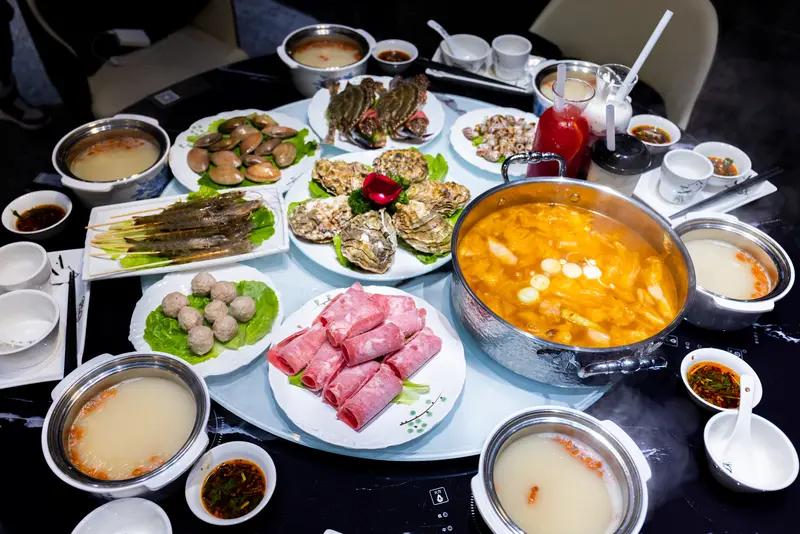 250桌婚宴52万嫌贵拒付款进展！法院一审判了，结果太解气办250桌婚宴花5