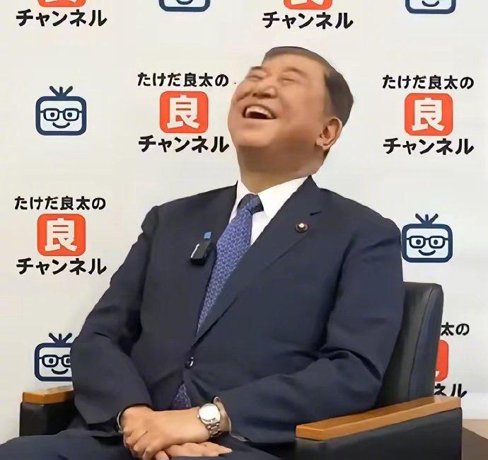 [捂脸哭]（转）如果你从公司离职后，接替你工作的女同事很快就捅了一个天大的麻烦，让