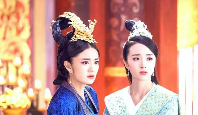杨坚当皇帝后，把守寡多年的女儿杨丽华叫到身边，对她说道：“你还年轻，我打算给你选