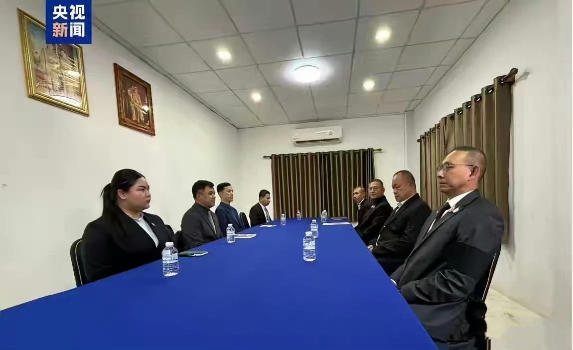 泰柬双方终于达成停火协议，双方同意从12月27日中午12点起停火。这次柬埔寨松了