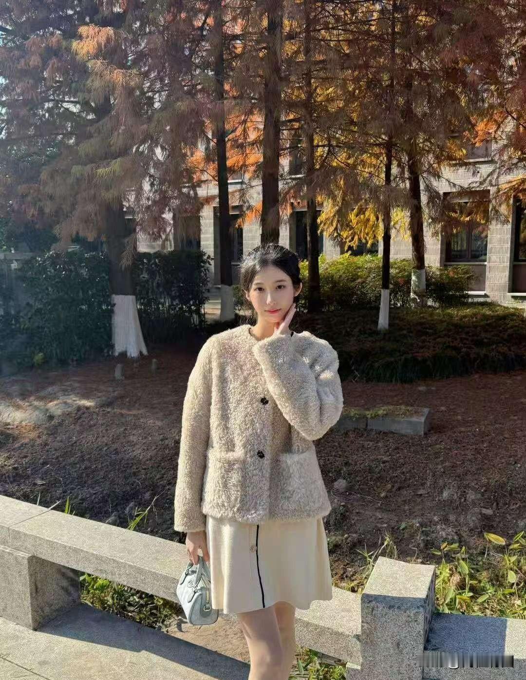 偷得余生半日闲。秋日小憩照