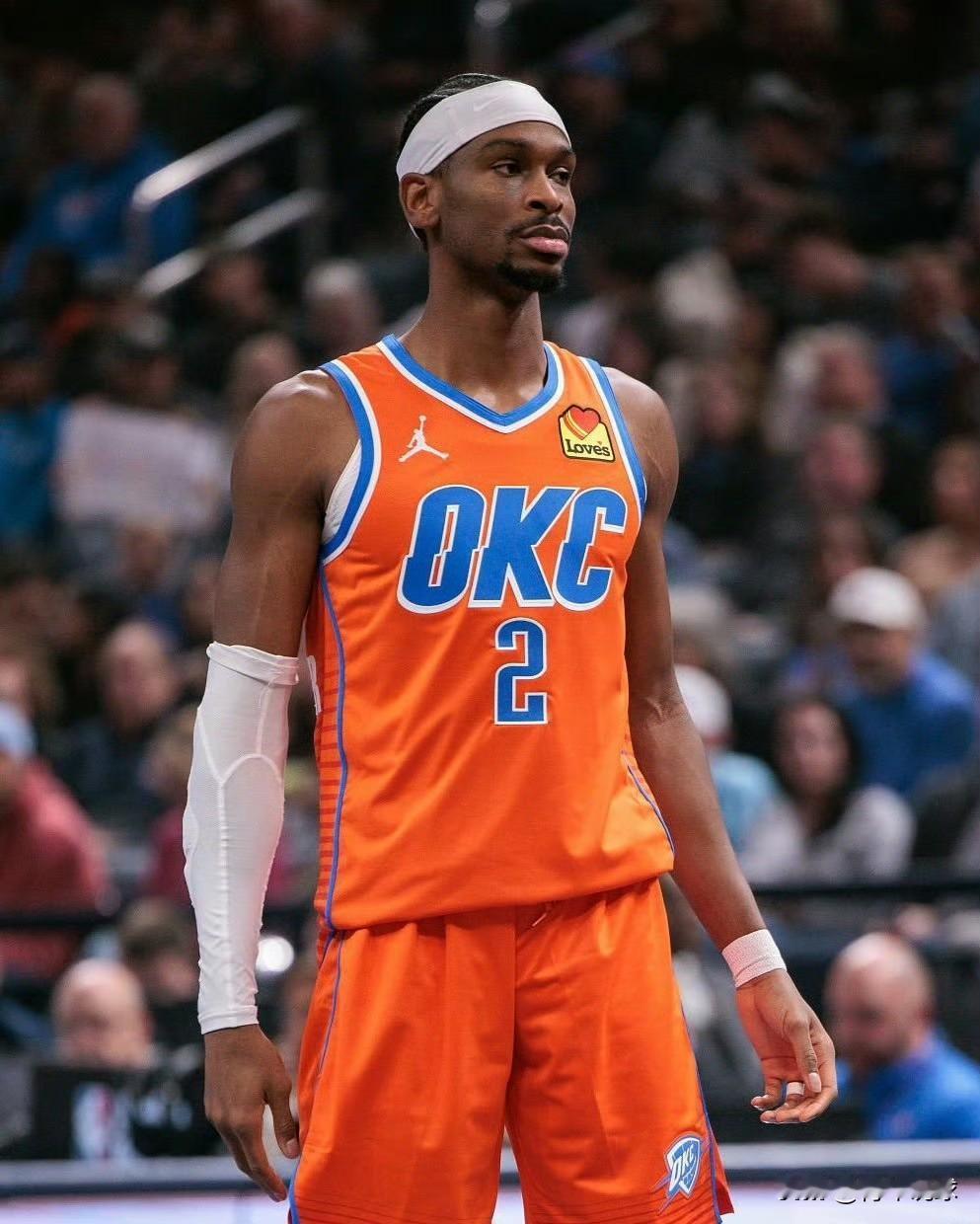 就审美疲劳了？NBA官方公布了东西部月最佳球员，东部由坎宁安当选，这基本上没