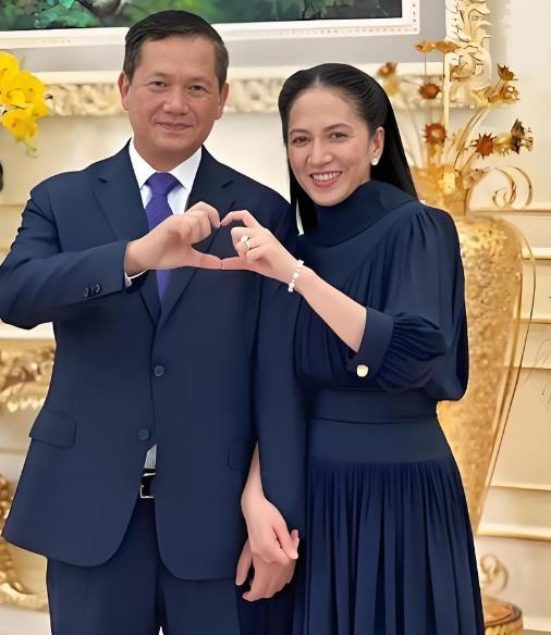 泰柬冲突洪玛奈居然没发挥自己西点军校的才华，确实可惜了！柬埔寨十几万军队，却有3