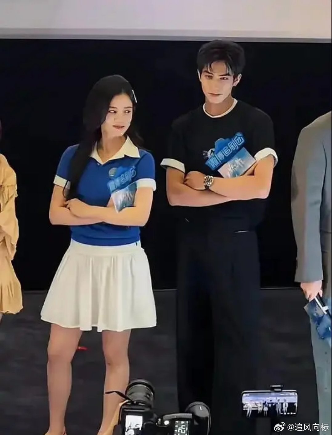张婧仪这雷霆衣服和鞋子到底是谁给配的？！你自己看看搭吗