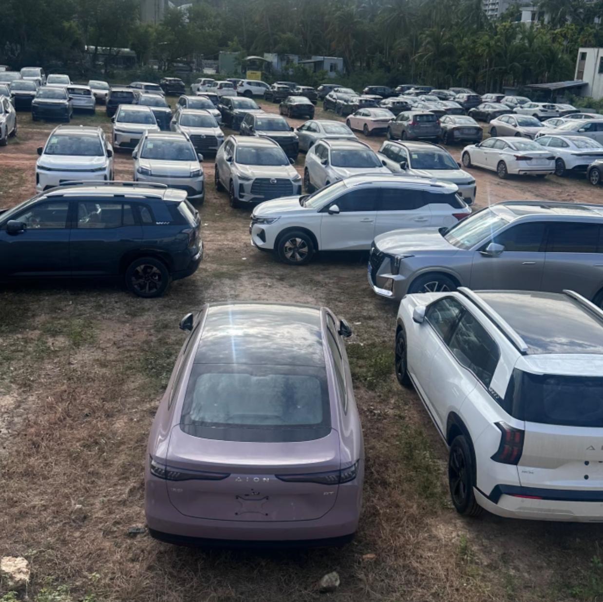 🔥365万辆库存压顶！车企竟玩起骚操作💡本以为降价是唯一出路，没想到车企