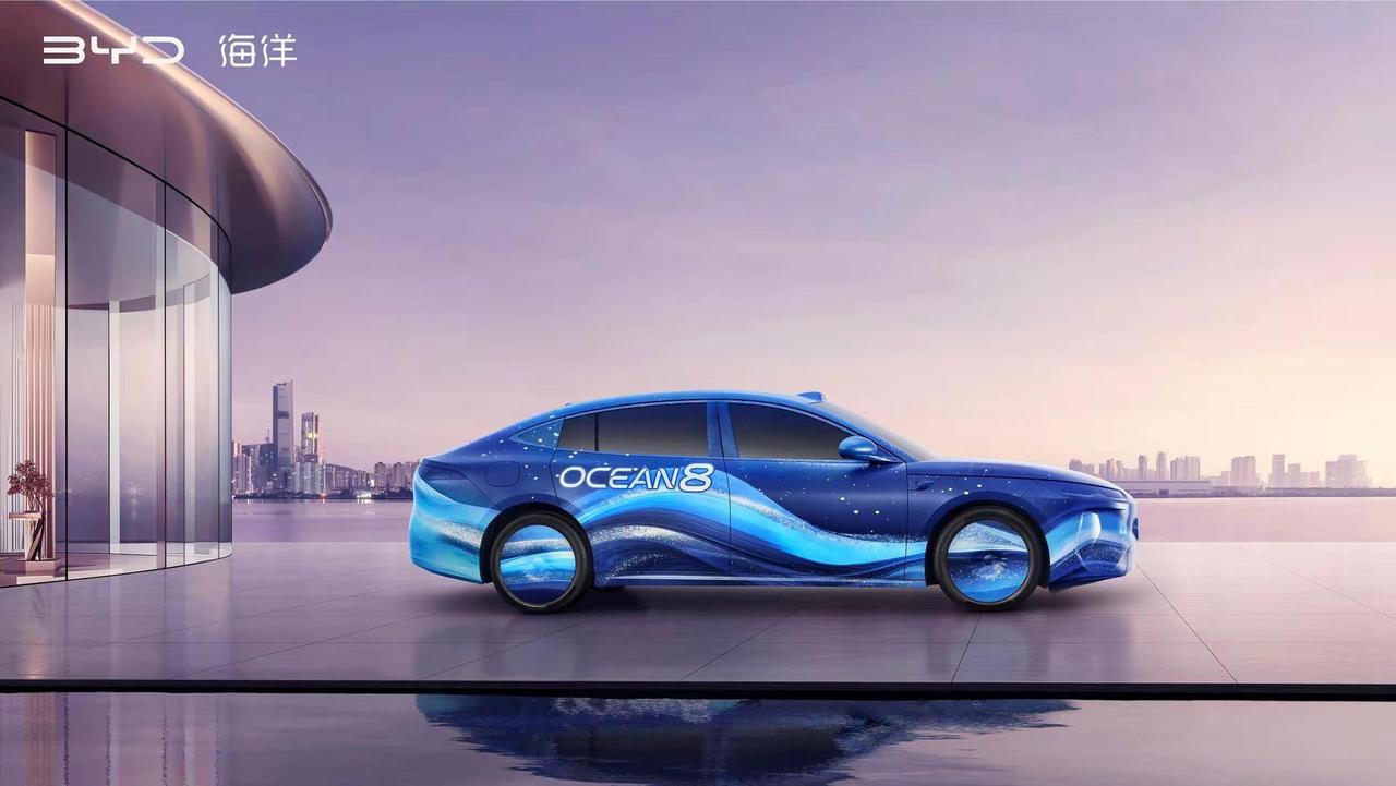 比亚迪海狮08，海豹08公布了官方的谍照图片，我们继续给他来一个卸妆，用Ai来把